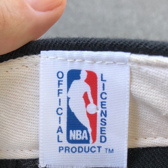 NWT! - NEW ERA Major League Pro Model CHICAGO BULLS Wool Cap NBA VTG 90’s - Picture 5 of 8